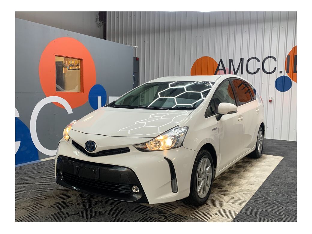 2018 Toyota Prius Alpha