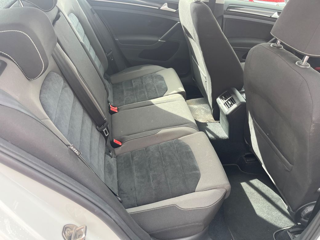 2016 Volkswagen Golf