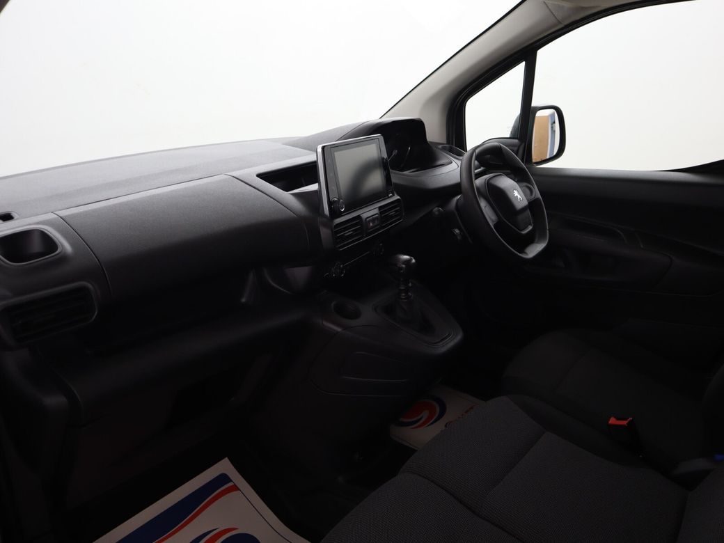2023 Peugeot Partner