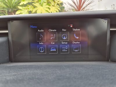 2014 Lexus IS 300h