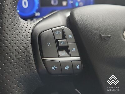 2023 Ford Kuga
