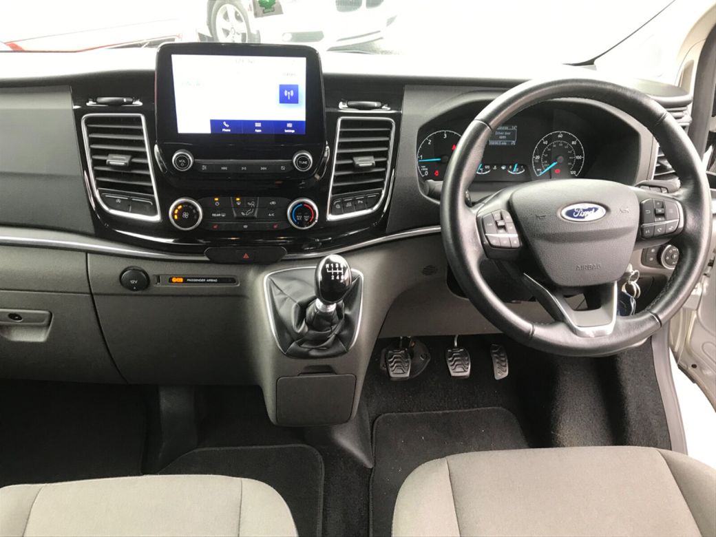 2022 Ford Tourneo