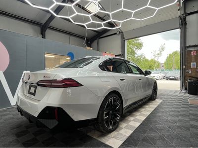 2025 BMW i5
