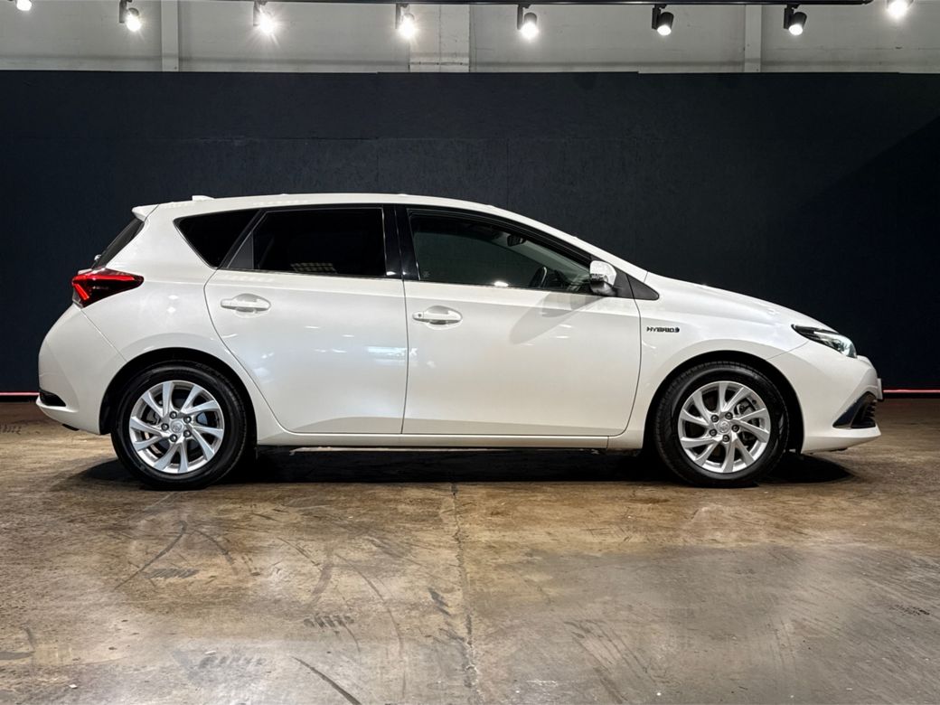 2017 Toyota Auris