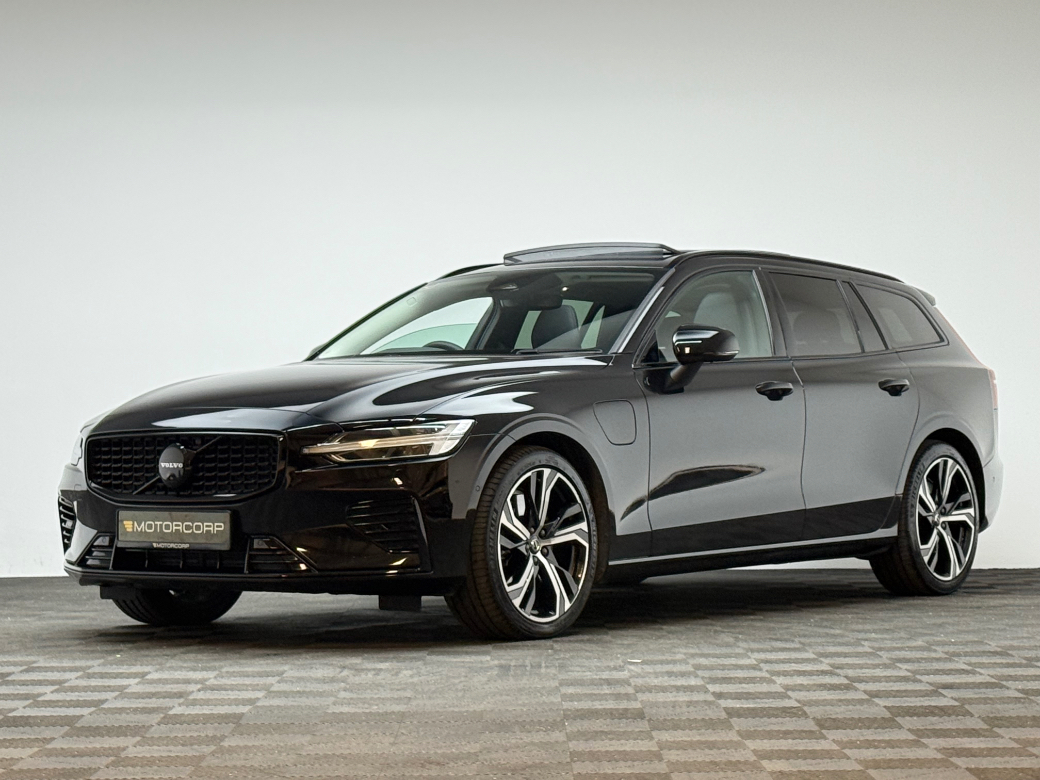 2025 Volvo V60