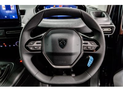 2025 Peugeot Partner