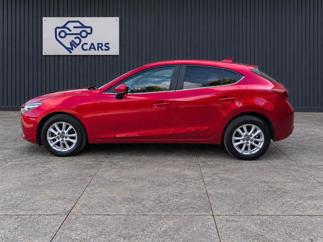 2018 Mazda Axela