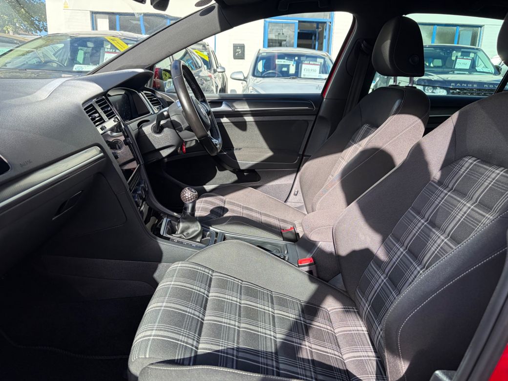 2017 Volkswagen Golf