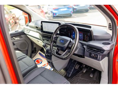 2025 Ford Transit Custom