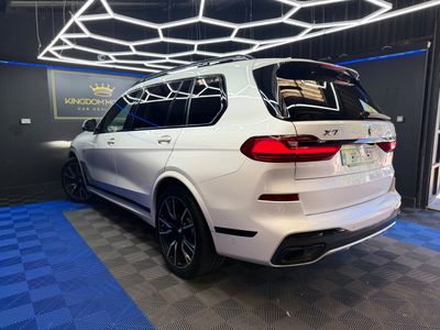 2021 BMW X7