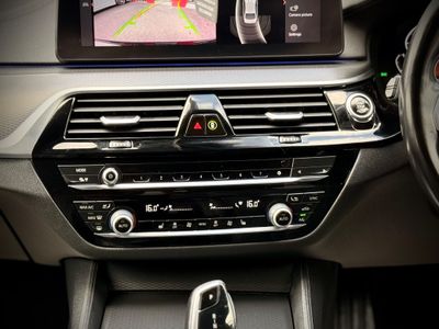 2022 BMW 5 Series