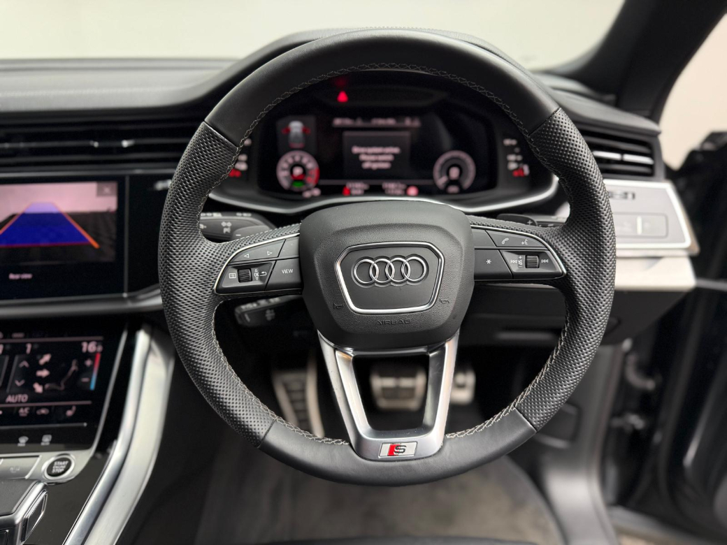 2025 Audi Q8