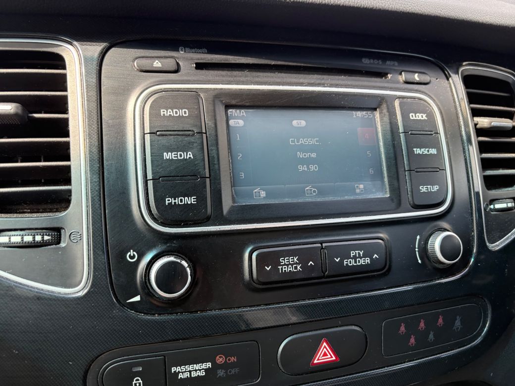 2016 Kia Carens