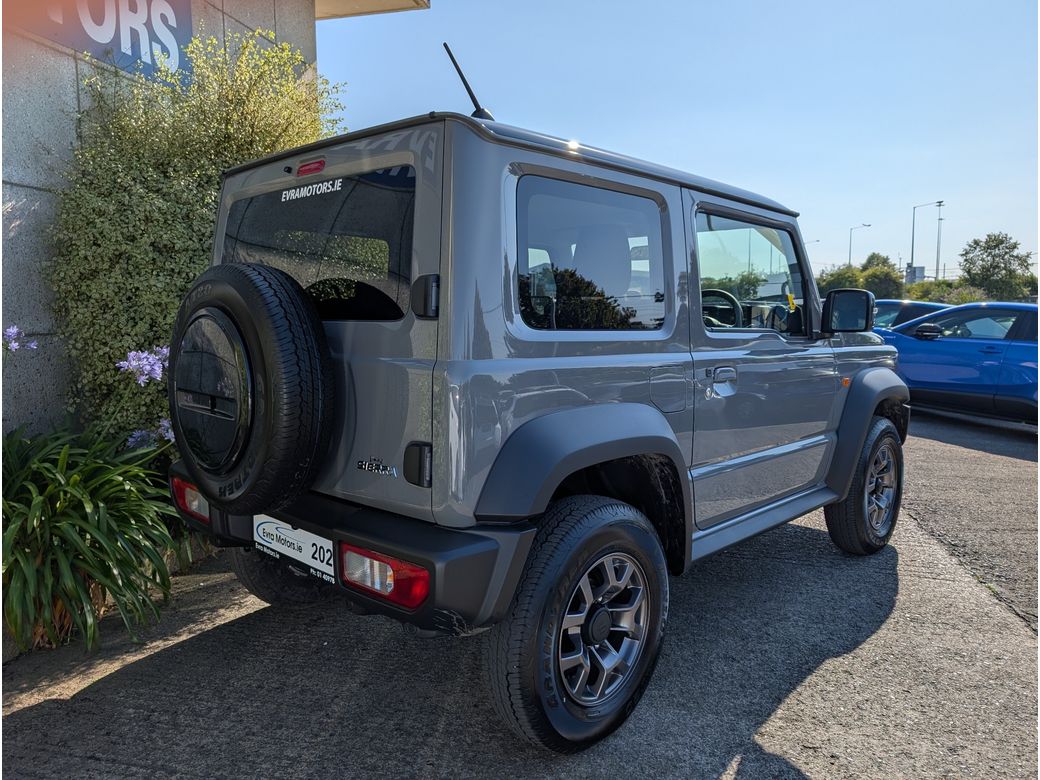 2025 Suzuki Jimny