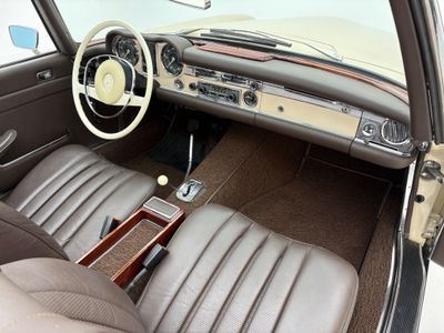 1971 Mercedes-Benz SL Class