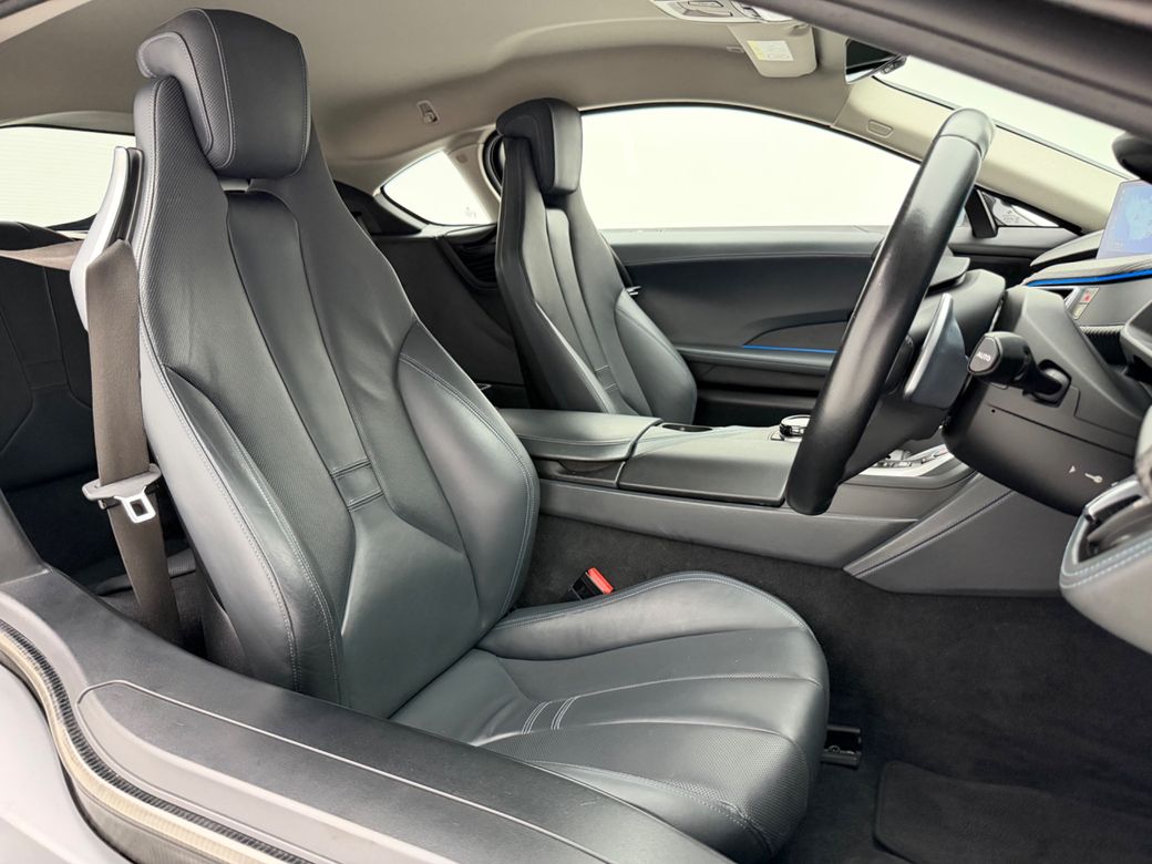2020 BMW i8