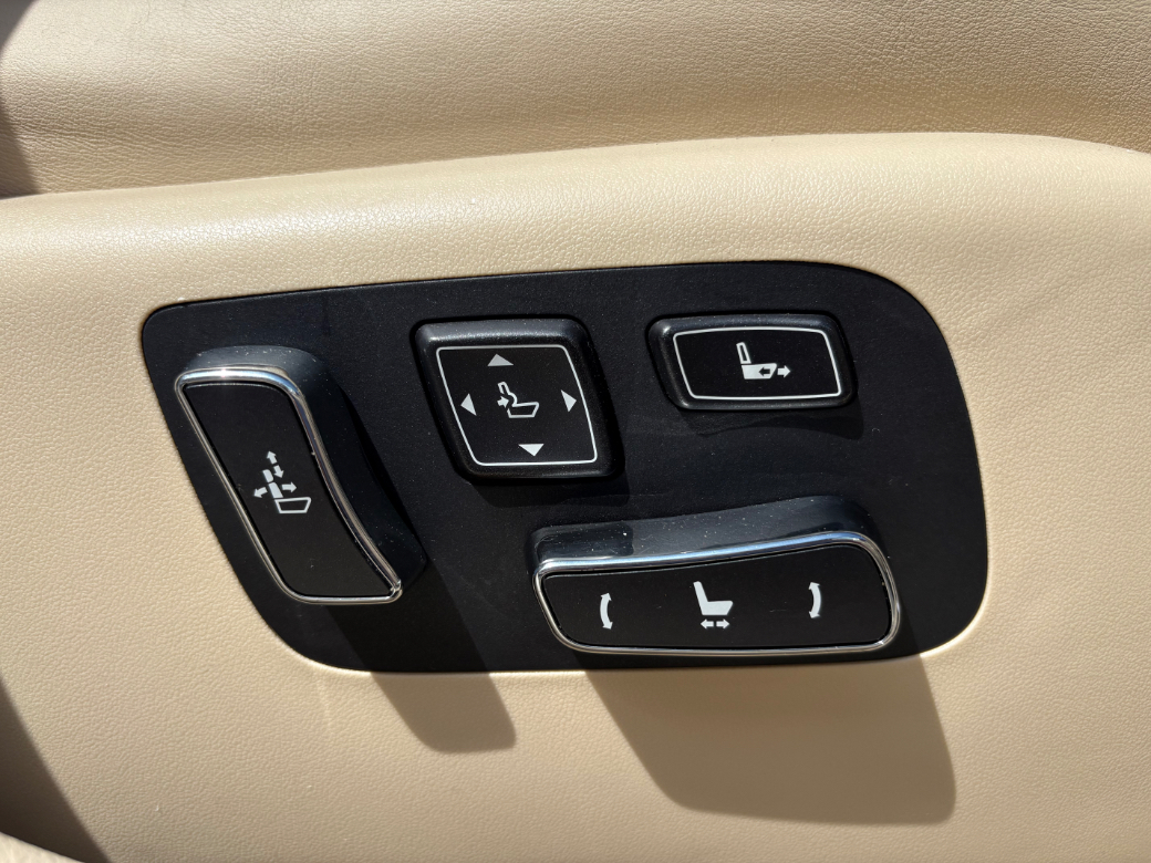 2015 Lexus LS 460
