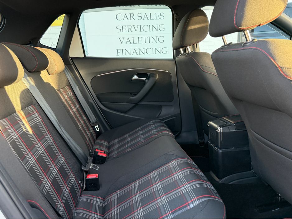 2015 Volkswagen Polo