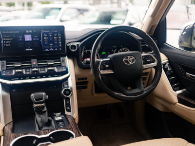 2023 Toyota Land Cruiser Amazon