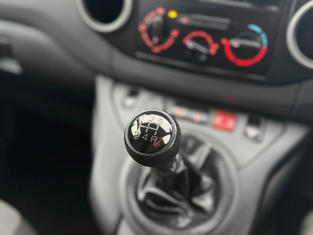 2017 Peugeot Partner