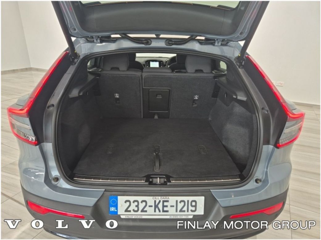 2023 Volvo C40