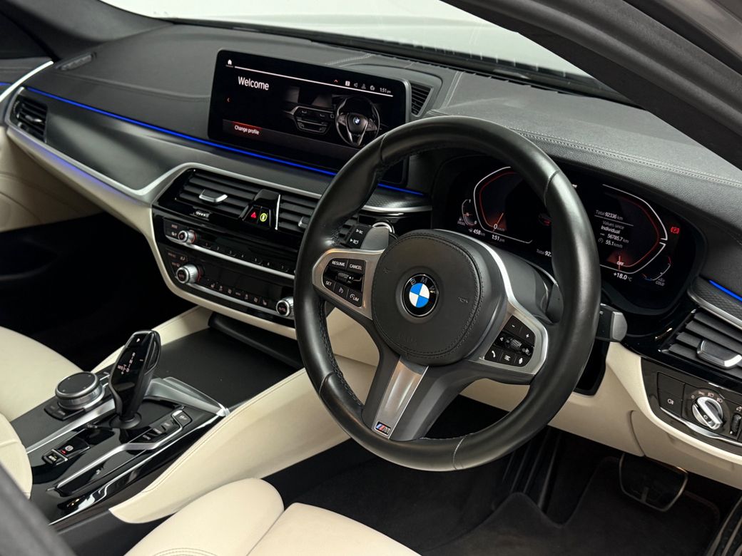 2022 BMW 5 Series