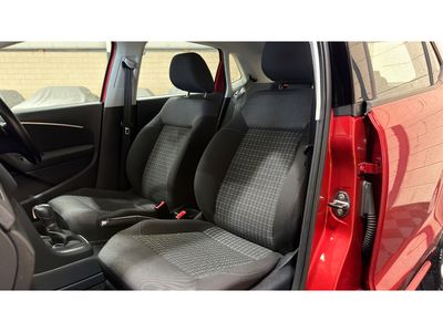 2015 Volkswagen Polo