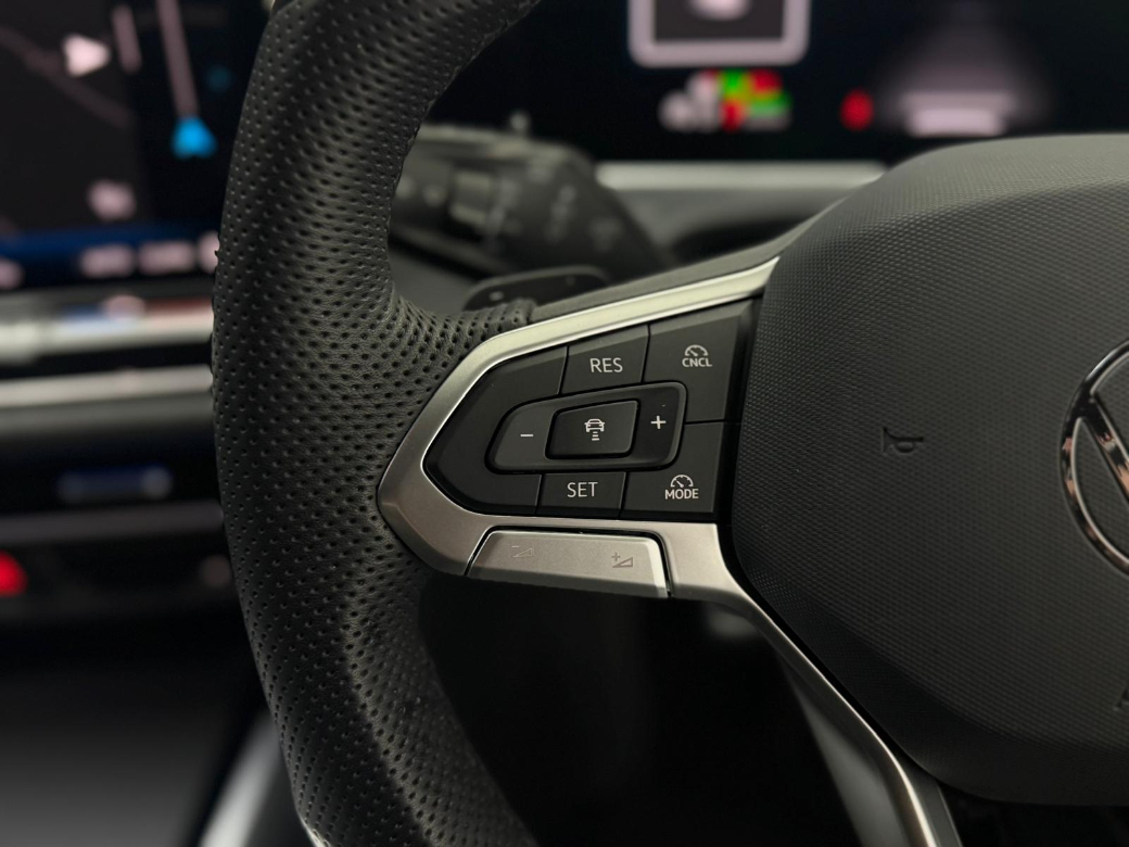 2025 Volkswagen Passat