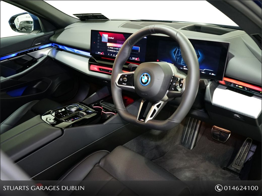 2025 BMW i5