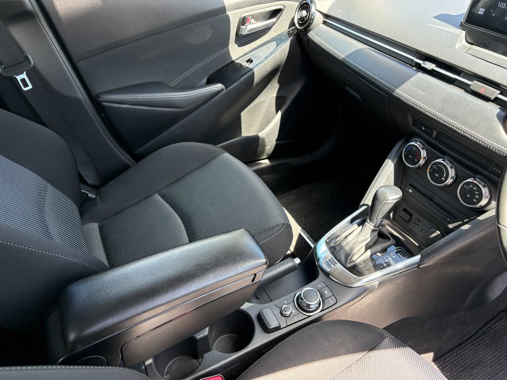 2017 Mazda Demio