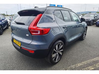 2022 Volvo XC40