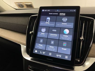 2025 Volvo XC90