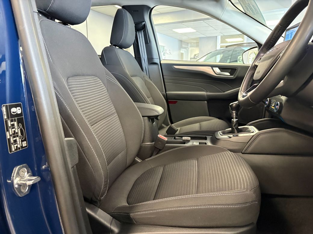 2022 Ford Kuga