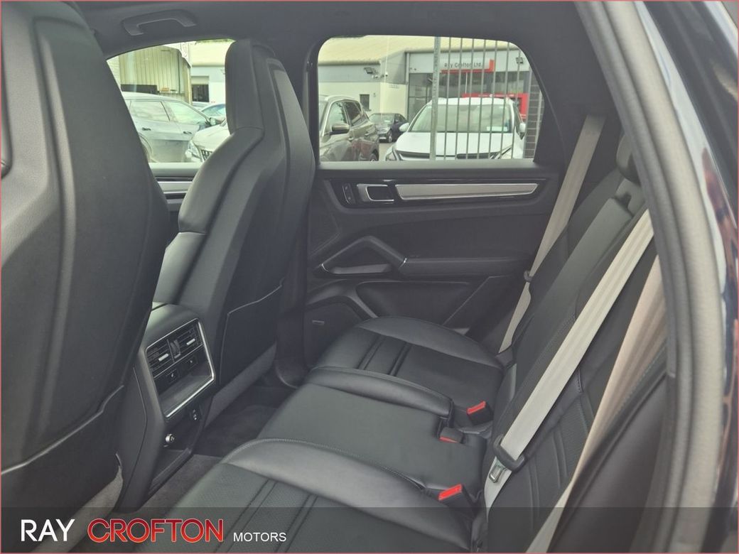 2022 Porsche Cayenne