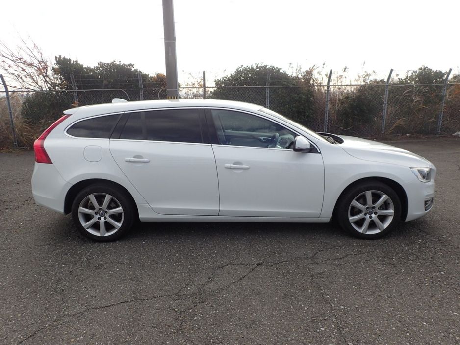 2018 Volvo V60