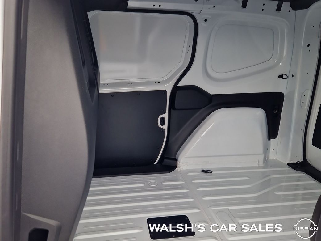 2025 Nissan Townstar