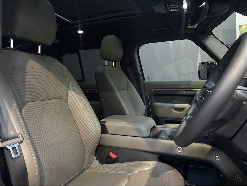 2025 Land Rover Defender