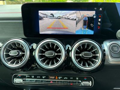 2025 Mercedes-Benz EQB