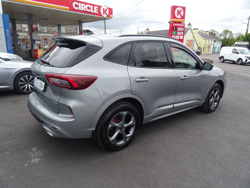 2025 Ford Kuga
