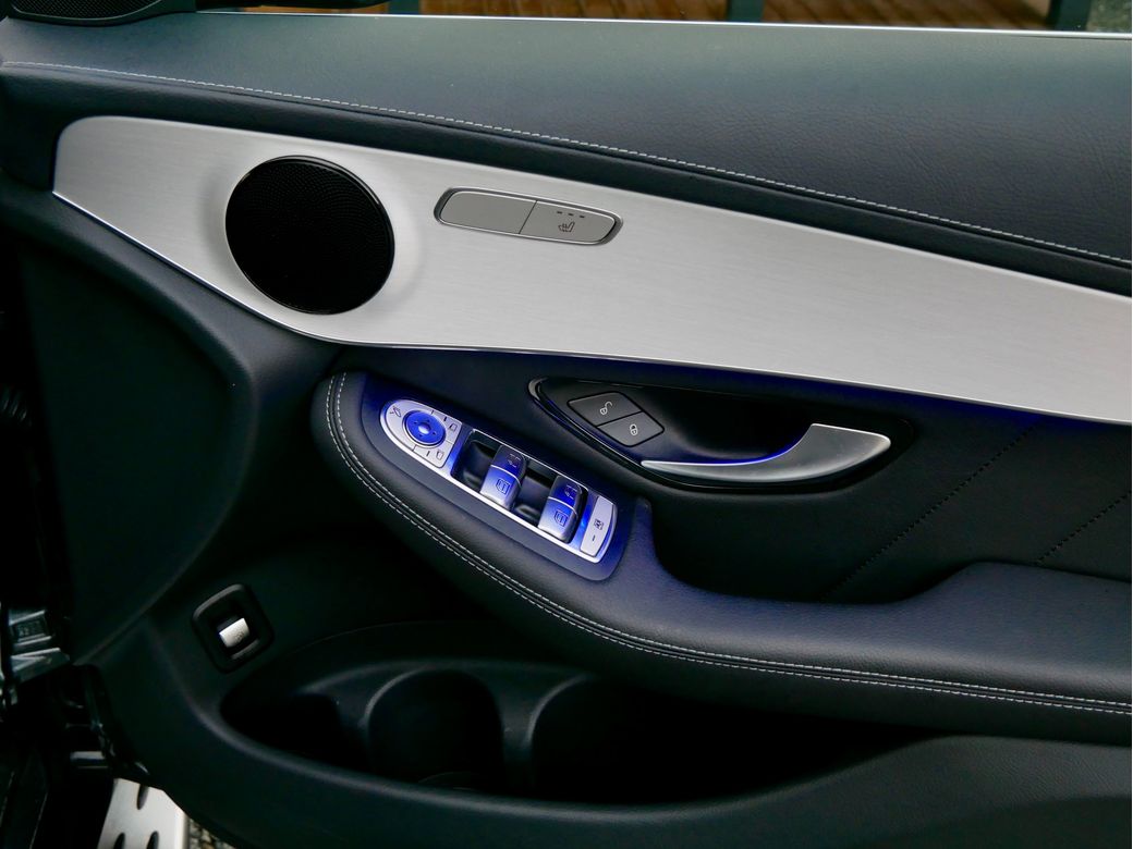 2023 Mercedes-Benz GLC Class