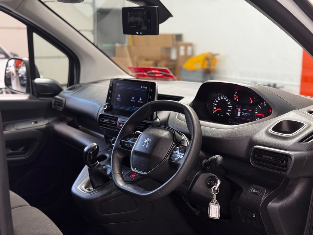 2020 Peugeot Partner