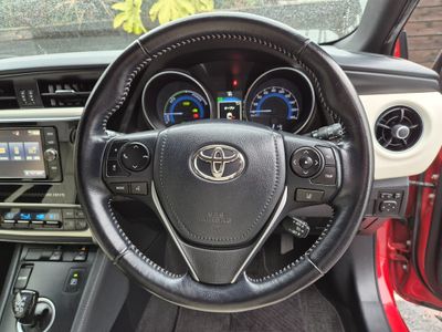 2017 Toyota Auris