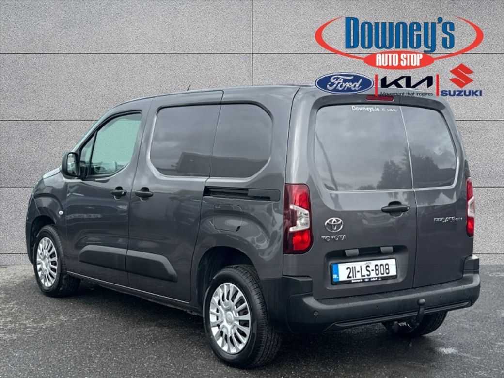 2021 Toyota Proace