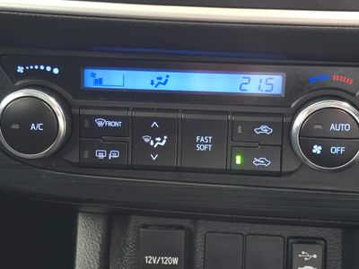 2014 Toyota Auris
