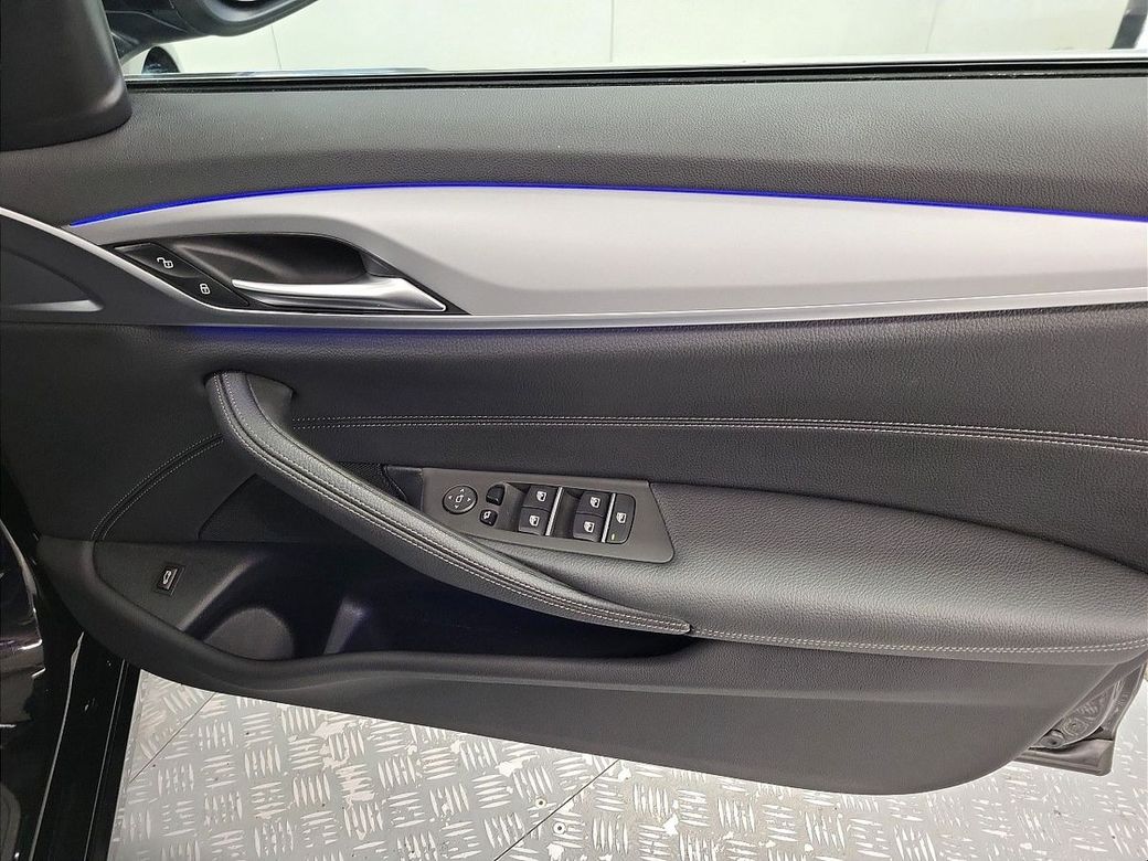 2022 BMW 5 Series