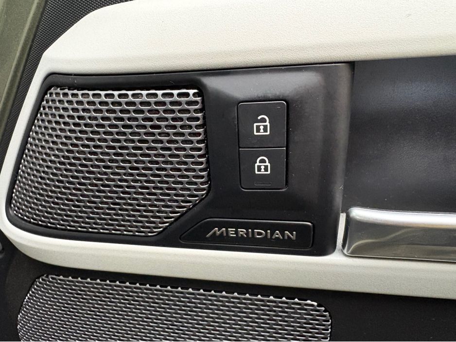 2022 Land Rover Defender