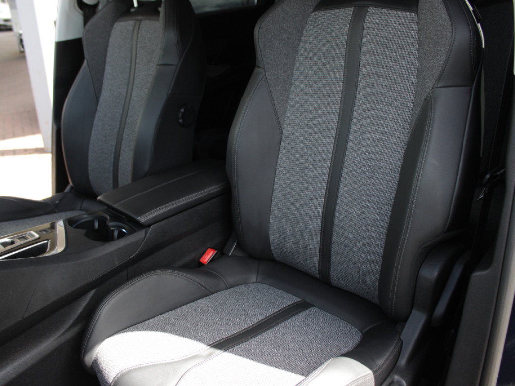 2019 Peugeot 5008