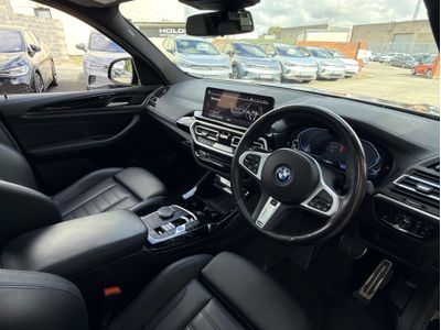 2025 BMW iX3