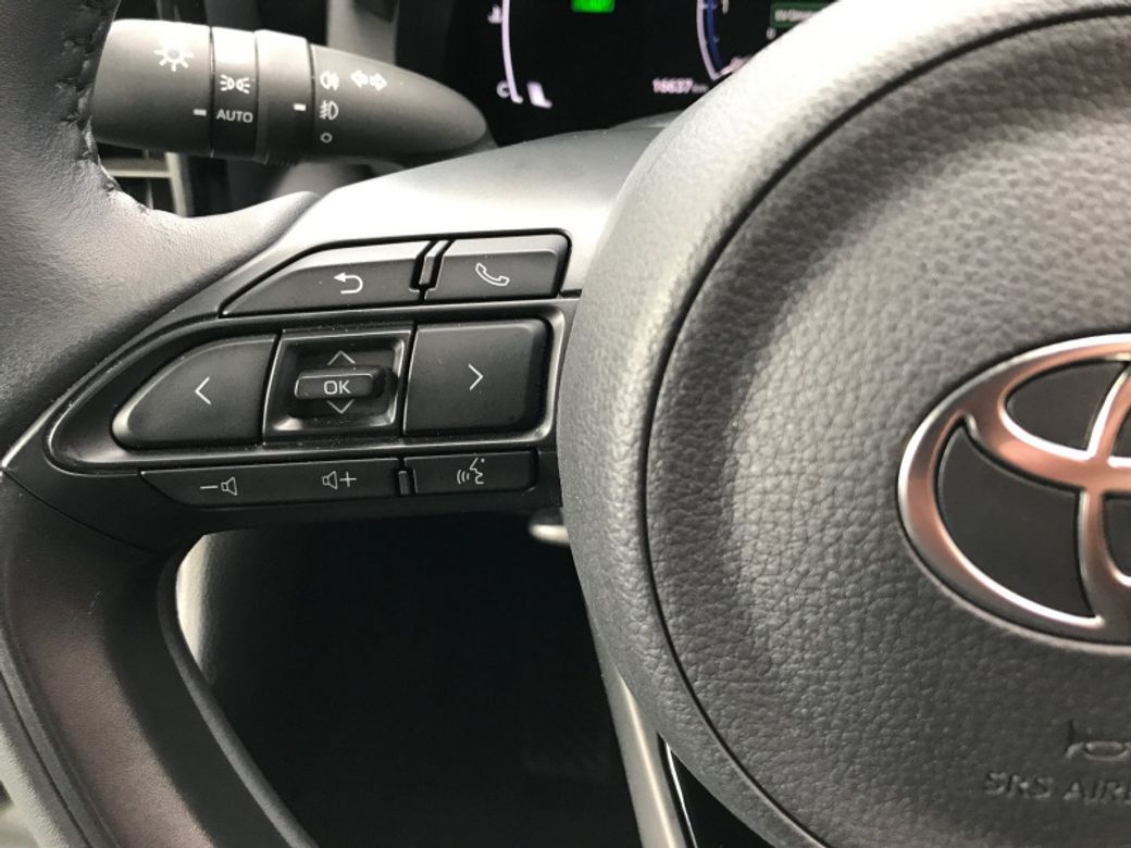 2025 Toyota Yaris Cross