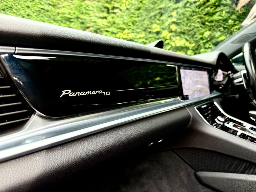 2020 Porsche Panamera